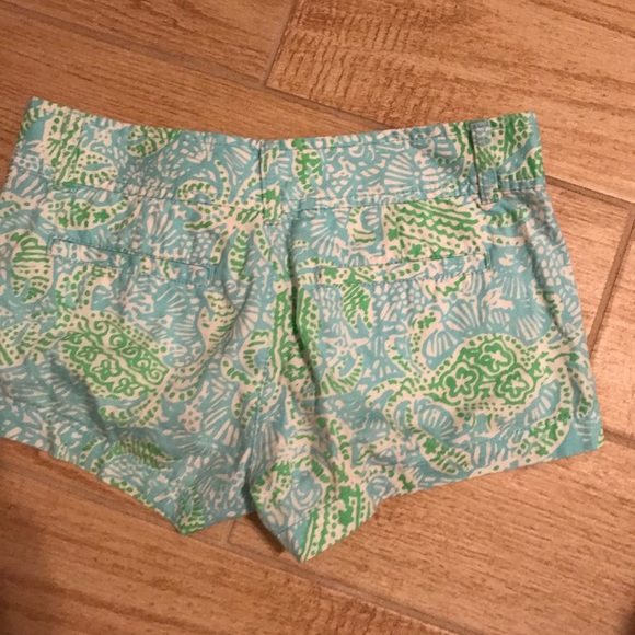 Lilly Pulitzer shorts - Picture 2 of 3